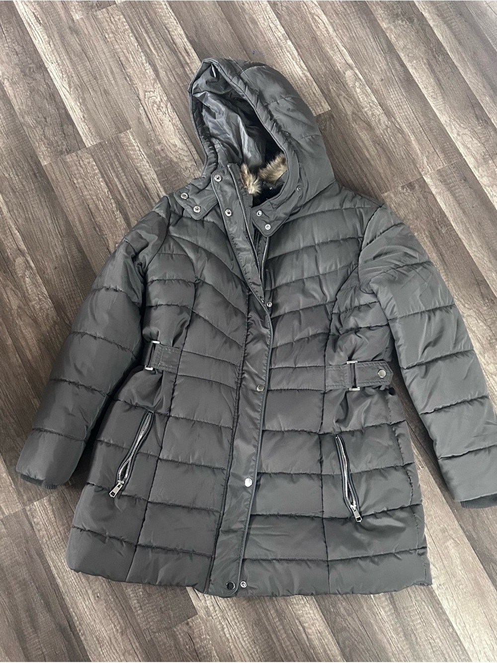 Maurices Puffer Coat Women’s XL Gray Hooded Faux Fur Trim Belted